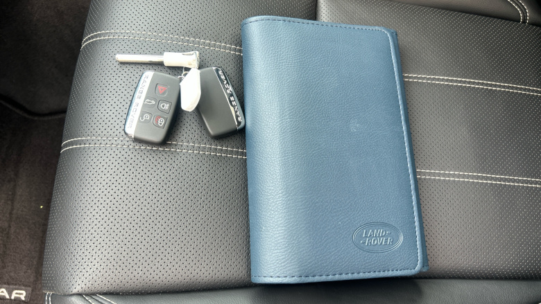 Land Rover Range Rover Velar 2.0 P250 SE 5dr Auto Petrol Estate